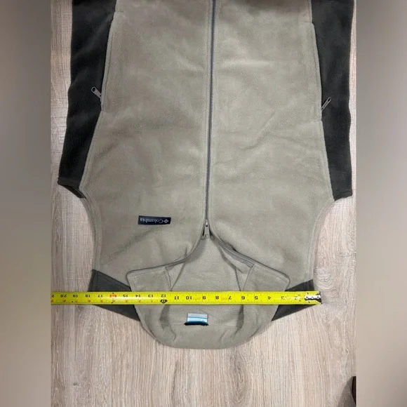 Columbia Men’s Fleece Vest Size M Taupe Gray Zip Up Outdoor Hiking Layer Warm - Picture 6 of 7